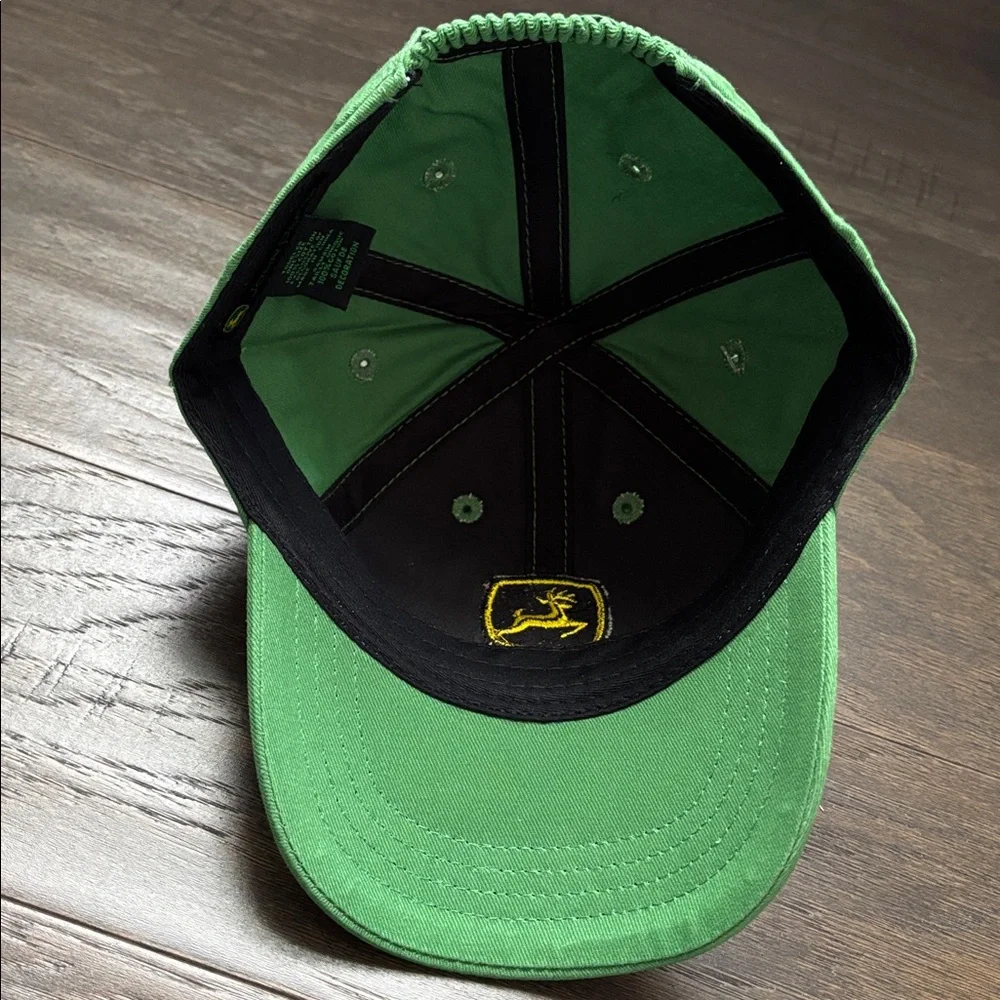 John Deere Elastic back embroidered logo,6 vent panel,baseball/trucker cap